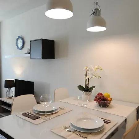 Apartment La